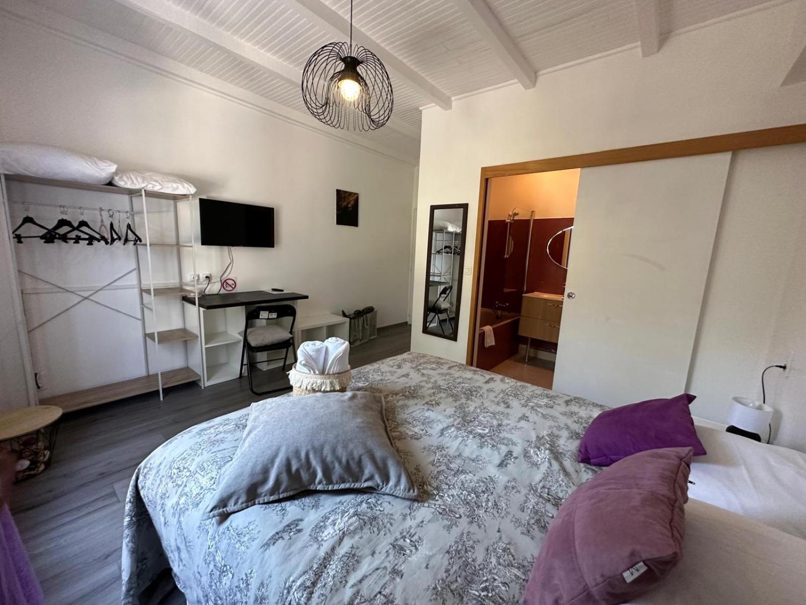 L'Hotel Du Bastier Ginasservis Exteriör bild